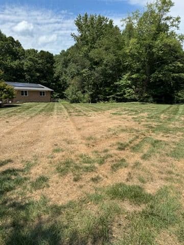 Gallery photos for Season-Ready Lawn with Professional Fall Services: Image #3