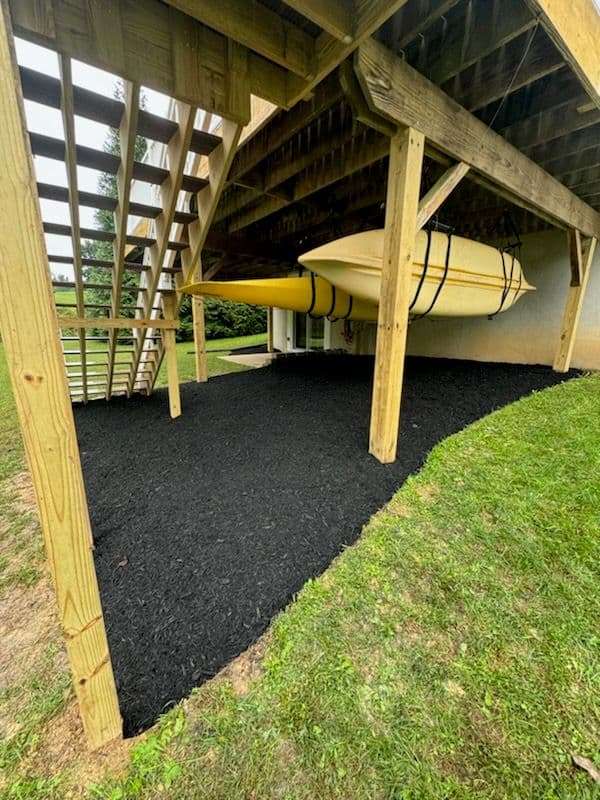 Mulch Makeover in Huntingtown image